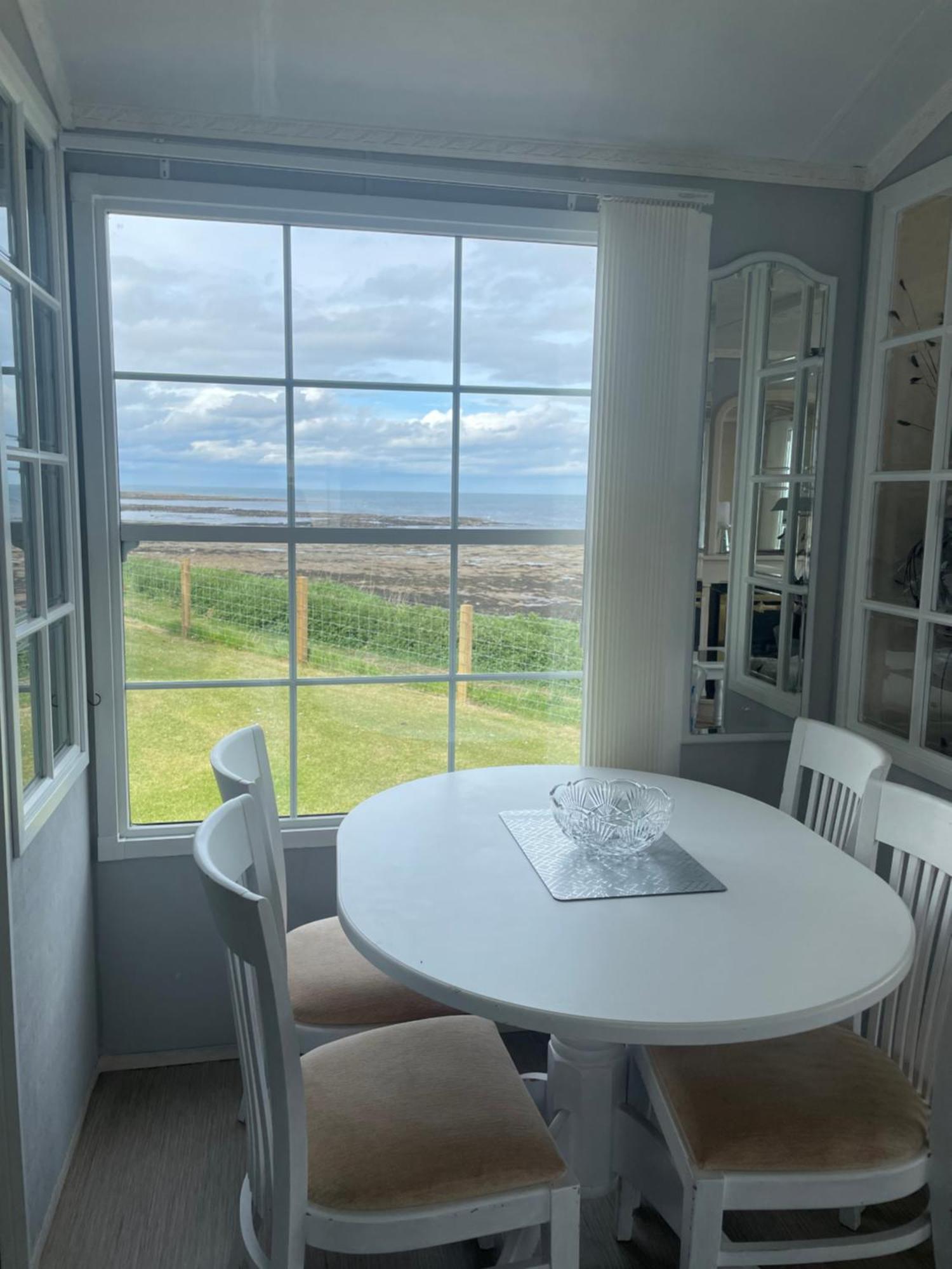 Amazing Holiday Home With Sea Views Нюкасъл ъпон Тайн Екстериор снимка