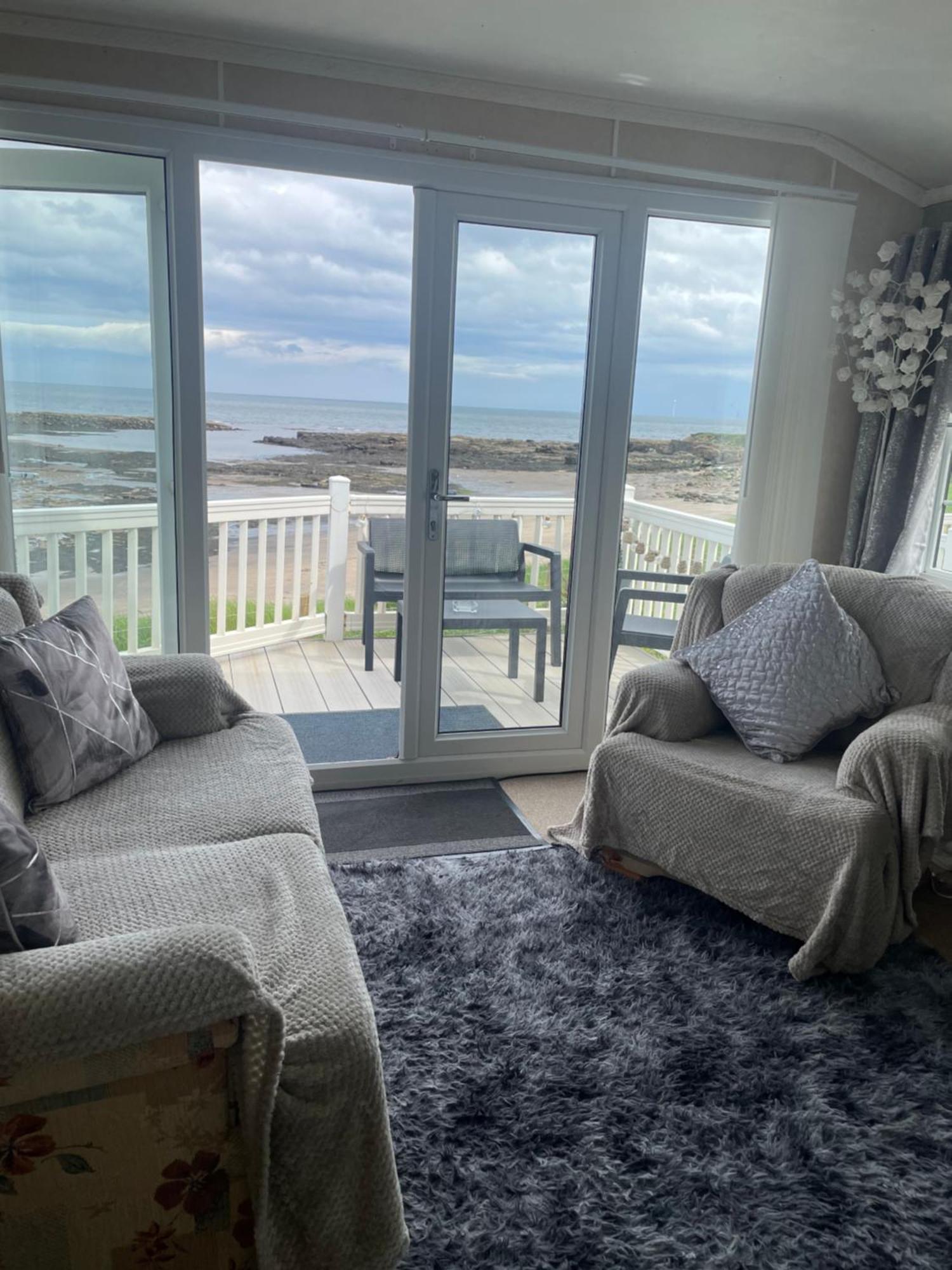 Amazing Holiday Home With Sea Views Нюкасъл ъпон Тайн Екстериор снимка